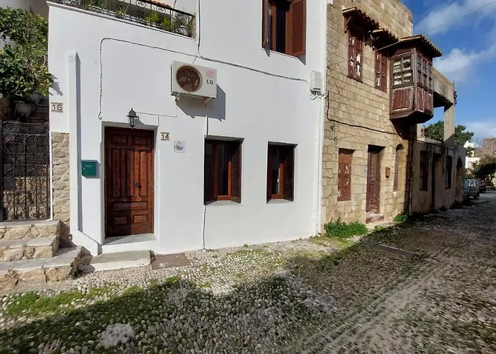 Old Town Tales עיר רודוס