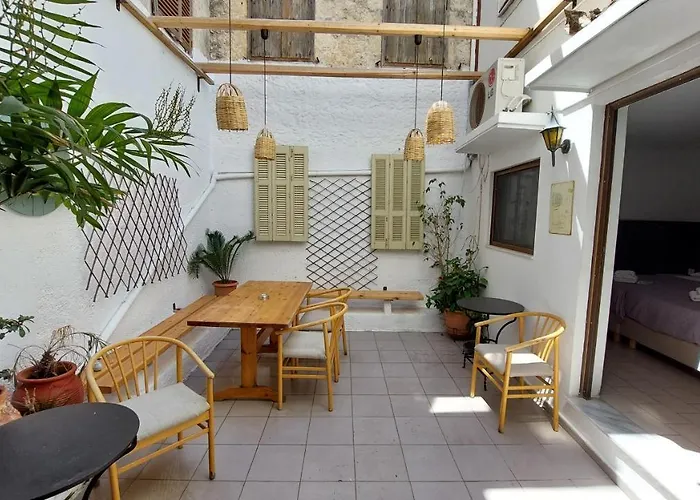 Old Town Tales * עיר רודוס